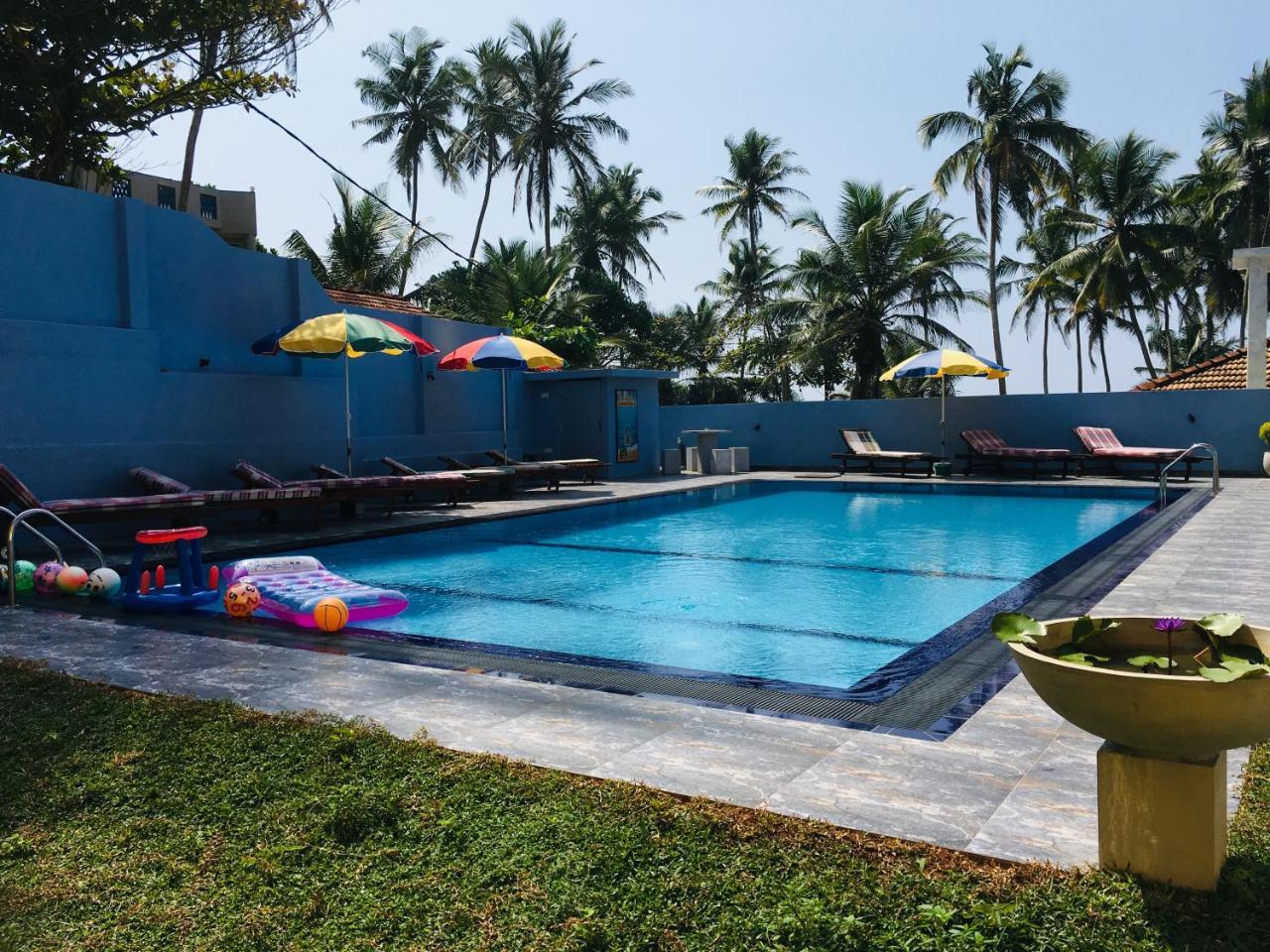 Moon Bridge Beach Resort 마타라 외부 사진