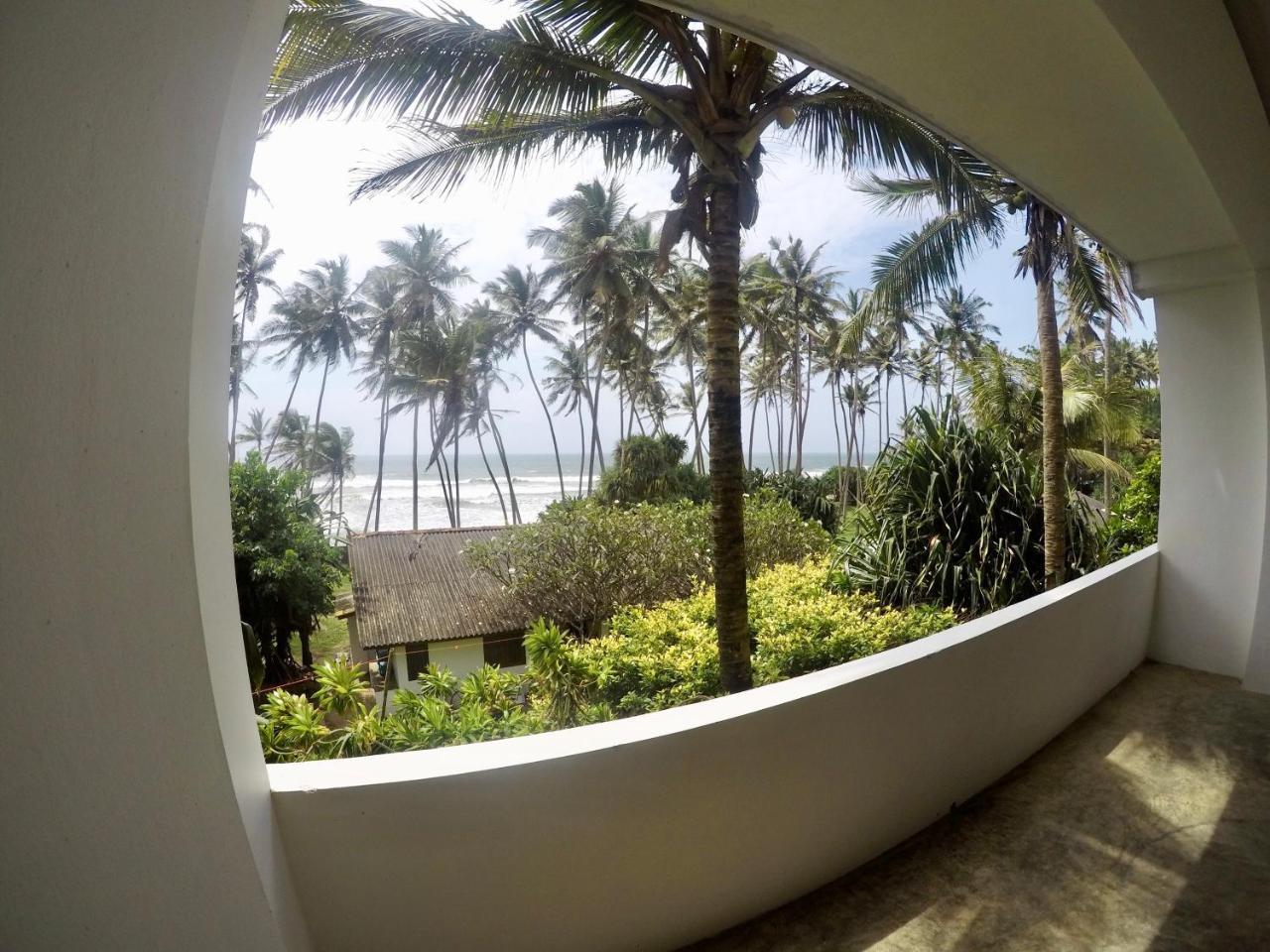 Moon Bridge Beach Resort 마타라 외부 사진